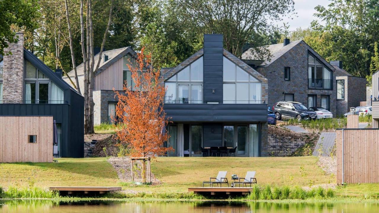 Deluxe Villa Waterfront
