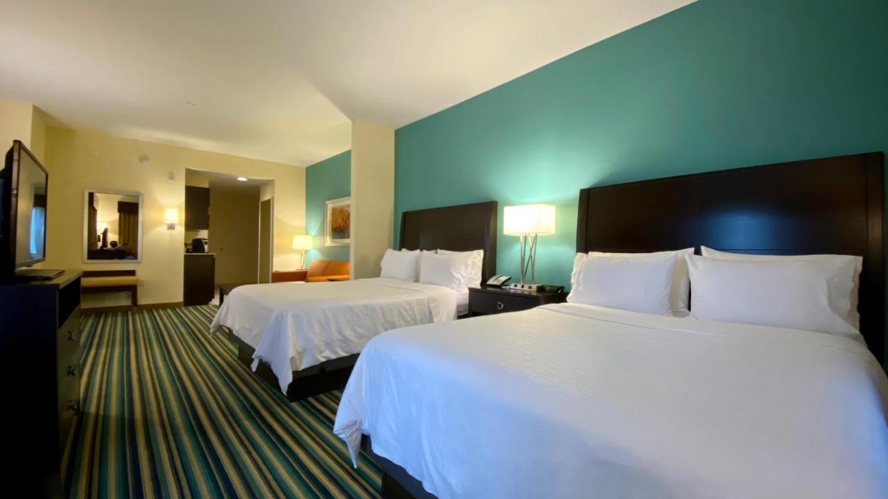 Suite - Mobility Access/Hearing Accessible