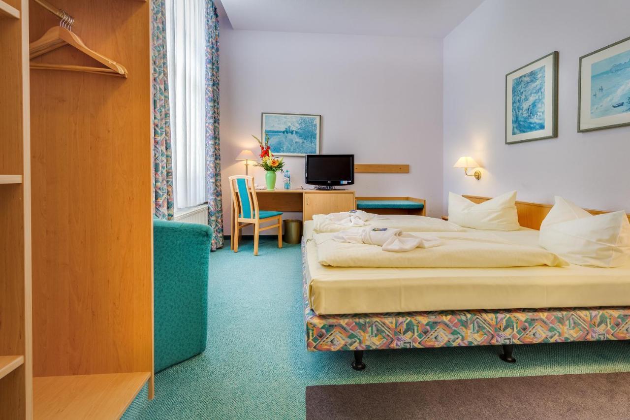 Standard Double Room,1028158480:JPEG