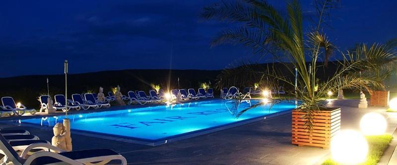 Double Room Pool View,1352198357:JPEG