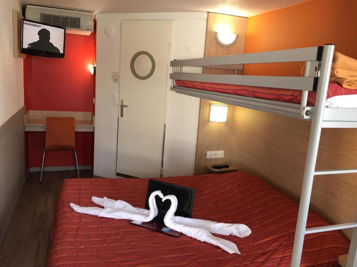 Triple Room 1 Double Bed 1 Single Bed