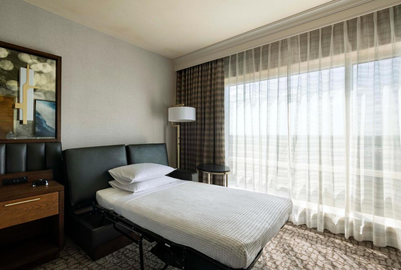 Guest Room with King Bed