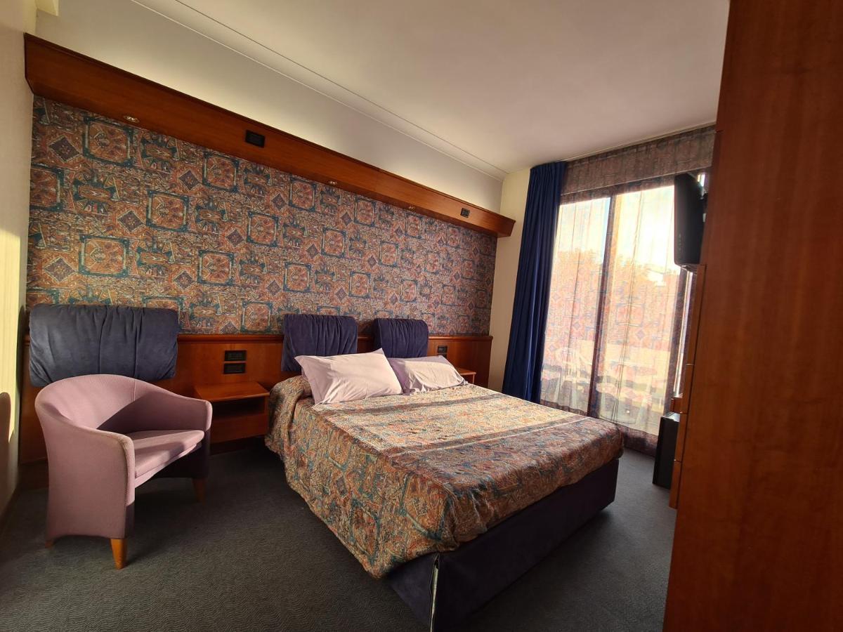 Double or Twin Room,1301589928:JPEG