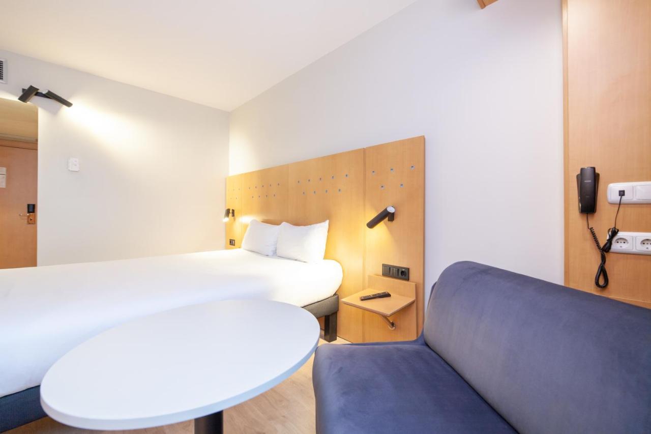 Double Room Sofa Bed,1742642977:JPEG