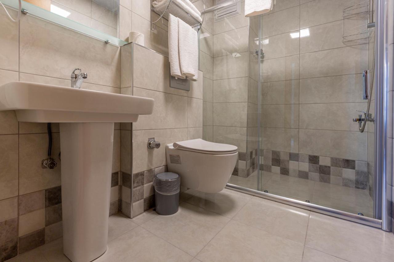 Classic Triple Room