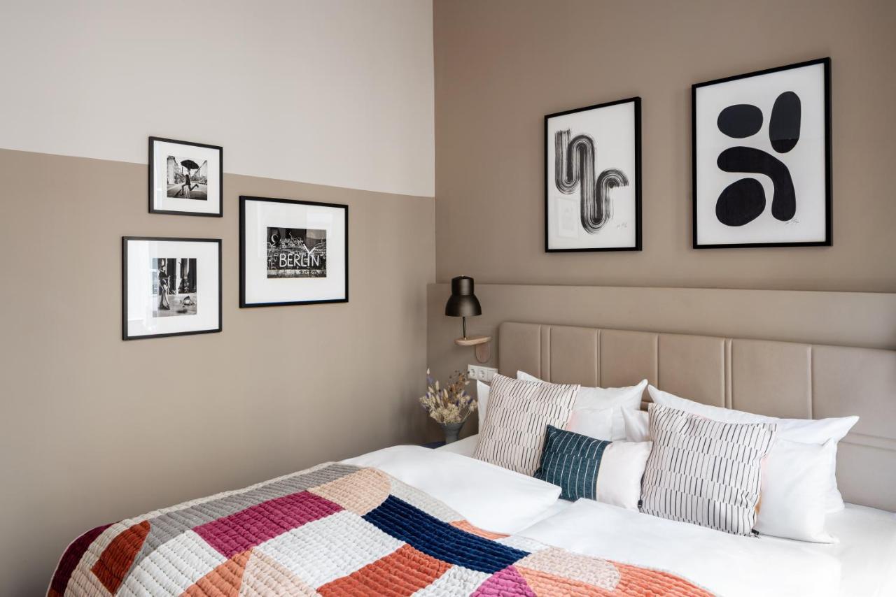 Medium Room