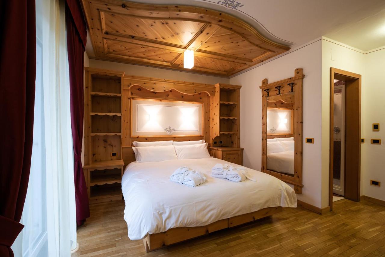 Standard Double or Twin Room,1031376406:JPEG
