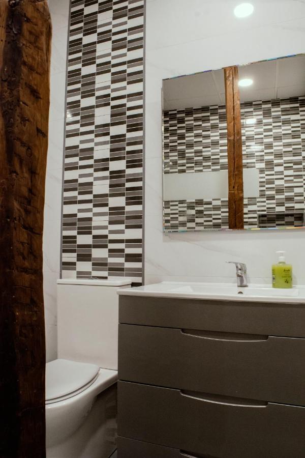 Double Room Extra Bed private bathroom