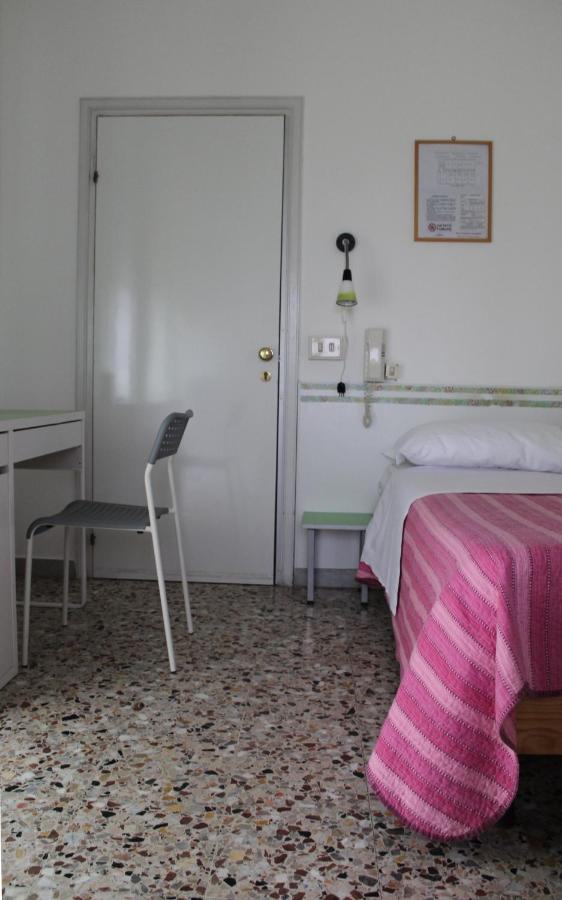 Single Room Private Bathroom