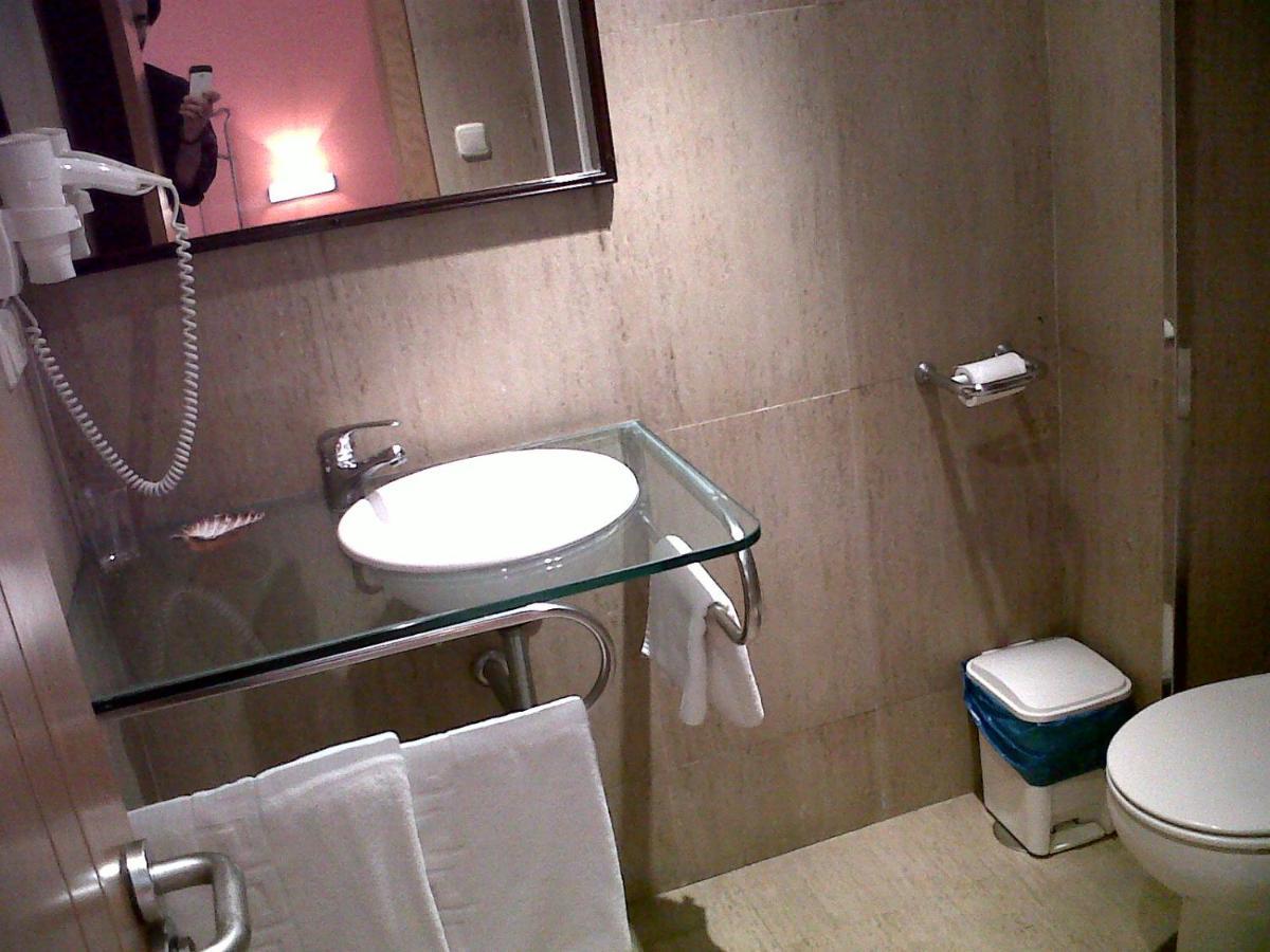 Economy Single Room,1031983087:JPEG