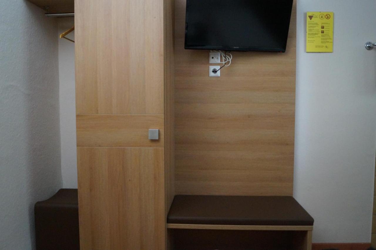 Doppelzimmer mit Gemeinschafts-WC