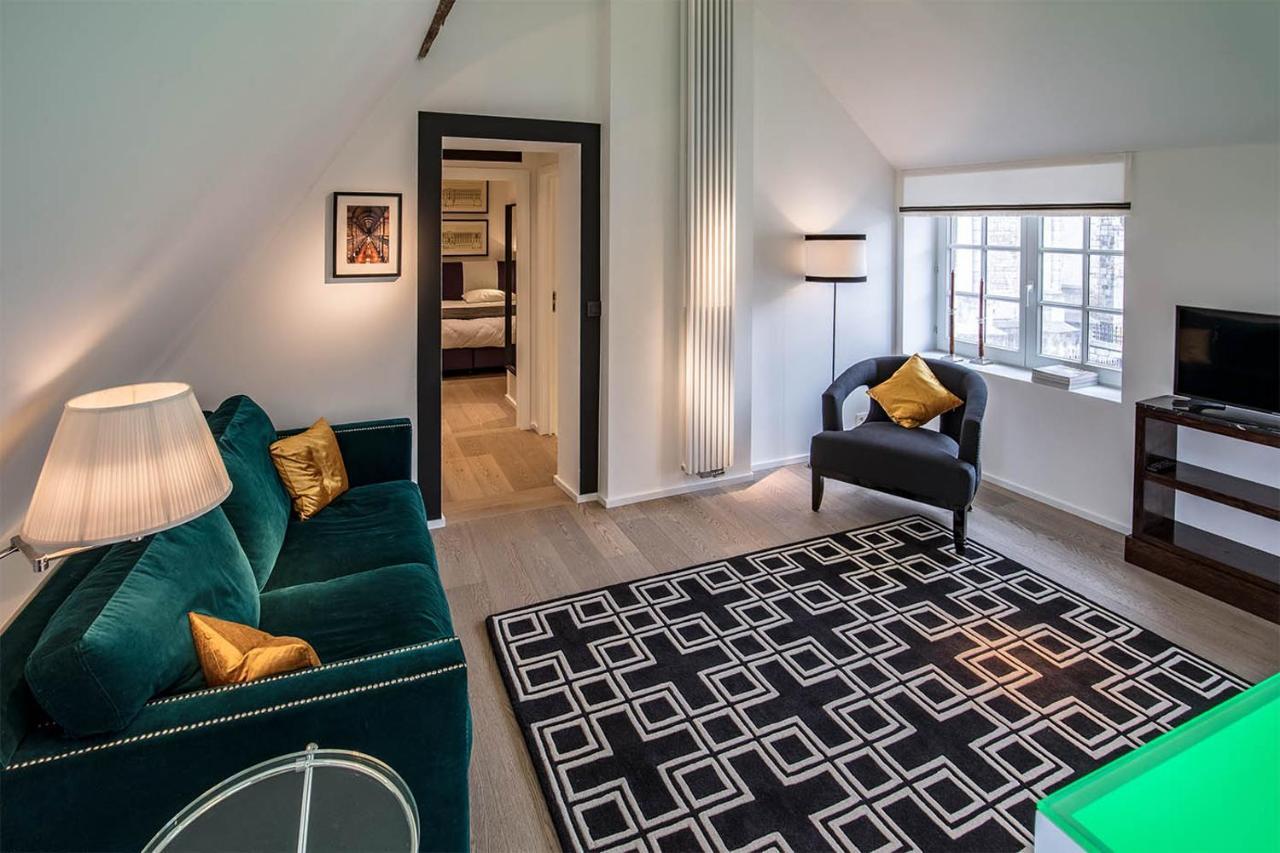 Deluxe Apartment