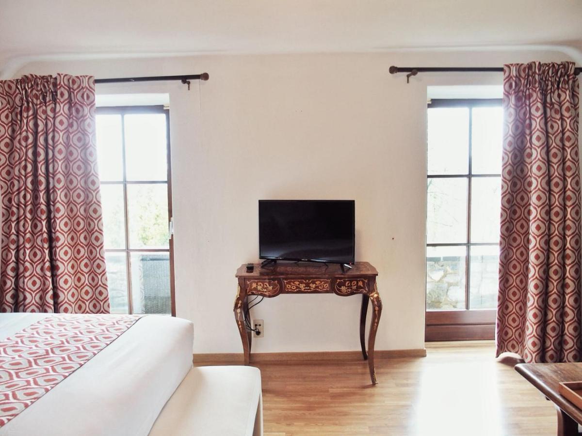 Double or Twin Room Garden View