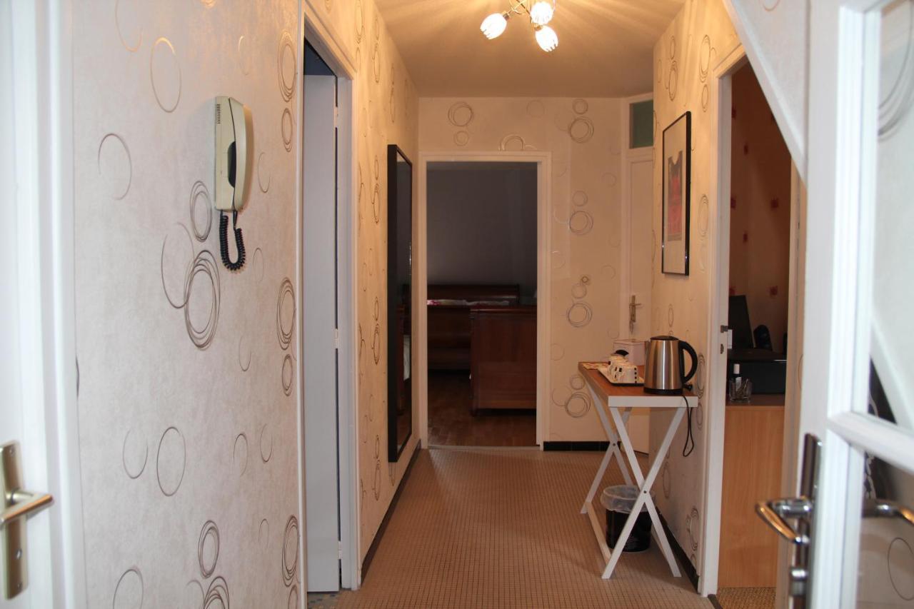 Two-Bedroom Apartment,1100203881:JPEG