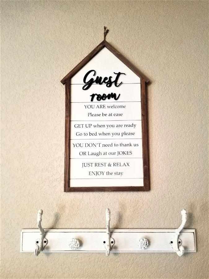 Deluxe Queen Suite
