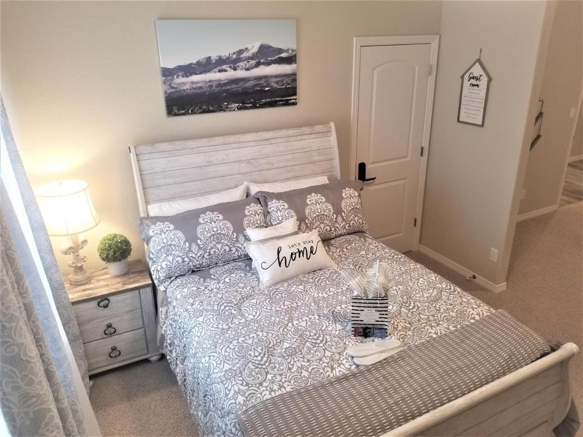 Deluxe Queen Suite