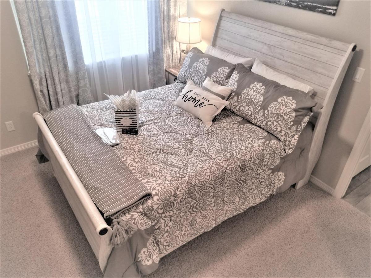 Deluxe Queen Suite