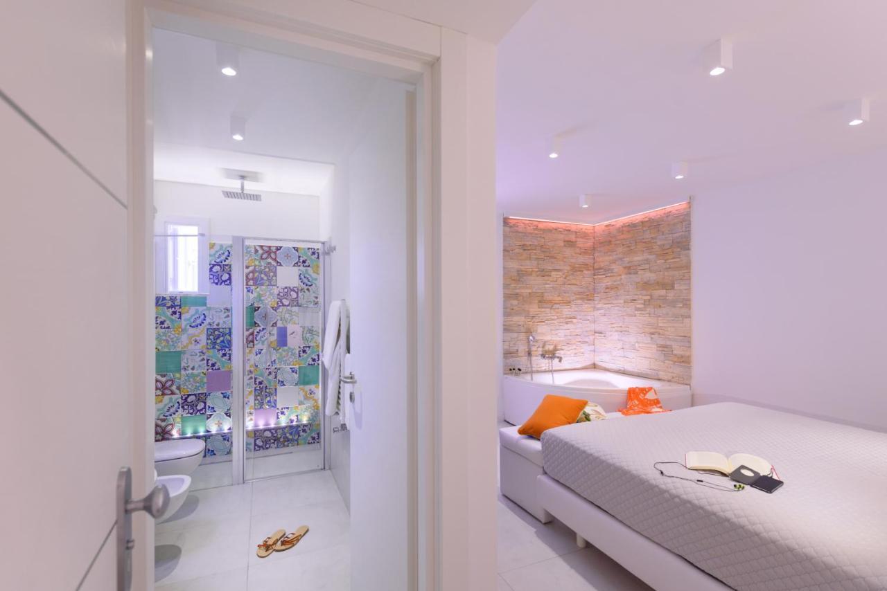 Deluxe Double Room Private Jacuzzi