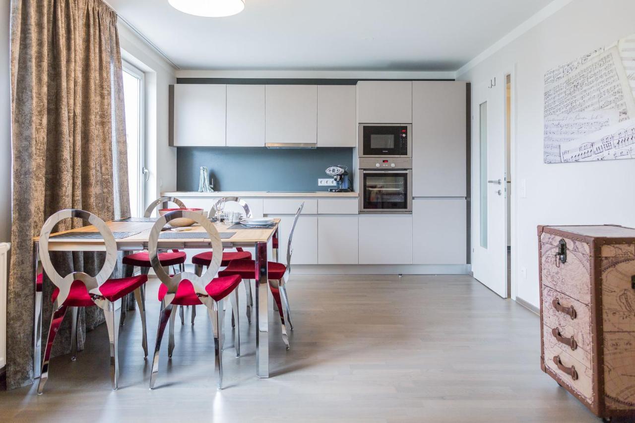 Three-Bedroom Apartment,1139357107:JPEG