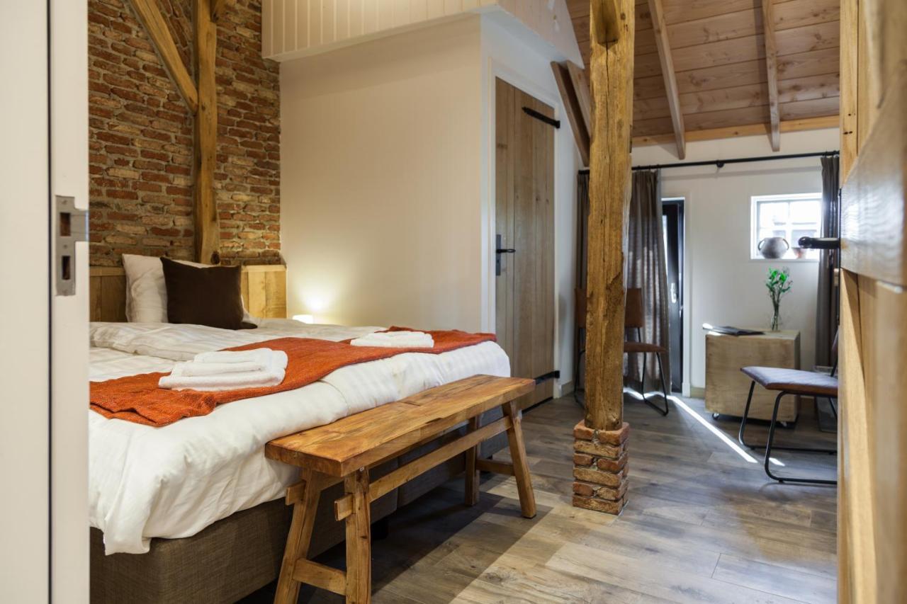 Twin Room Private Bathroom