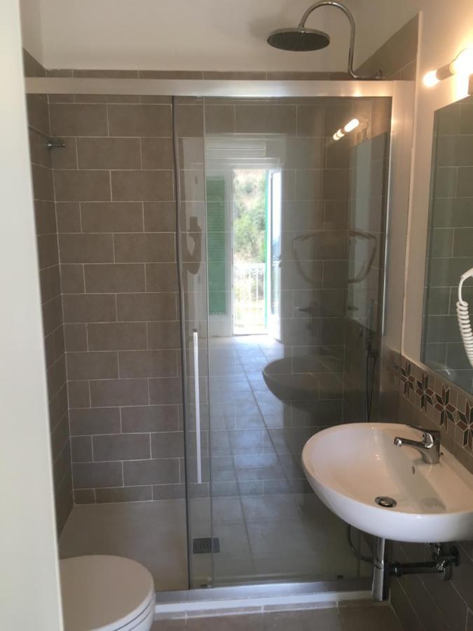 Double Room,1364803226:JPEG
