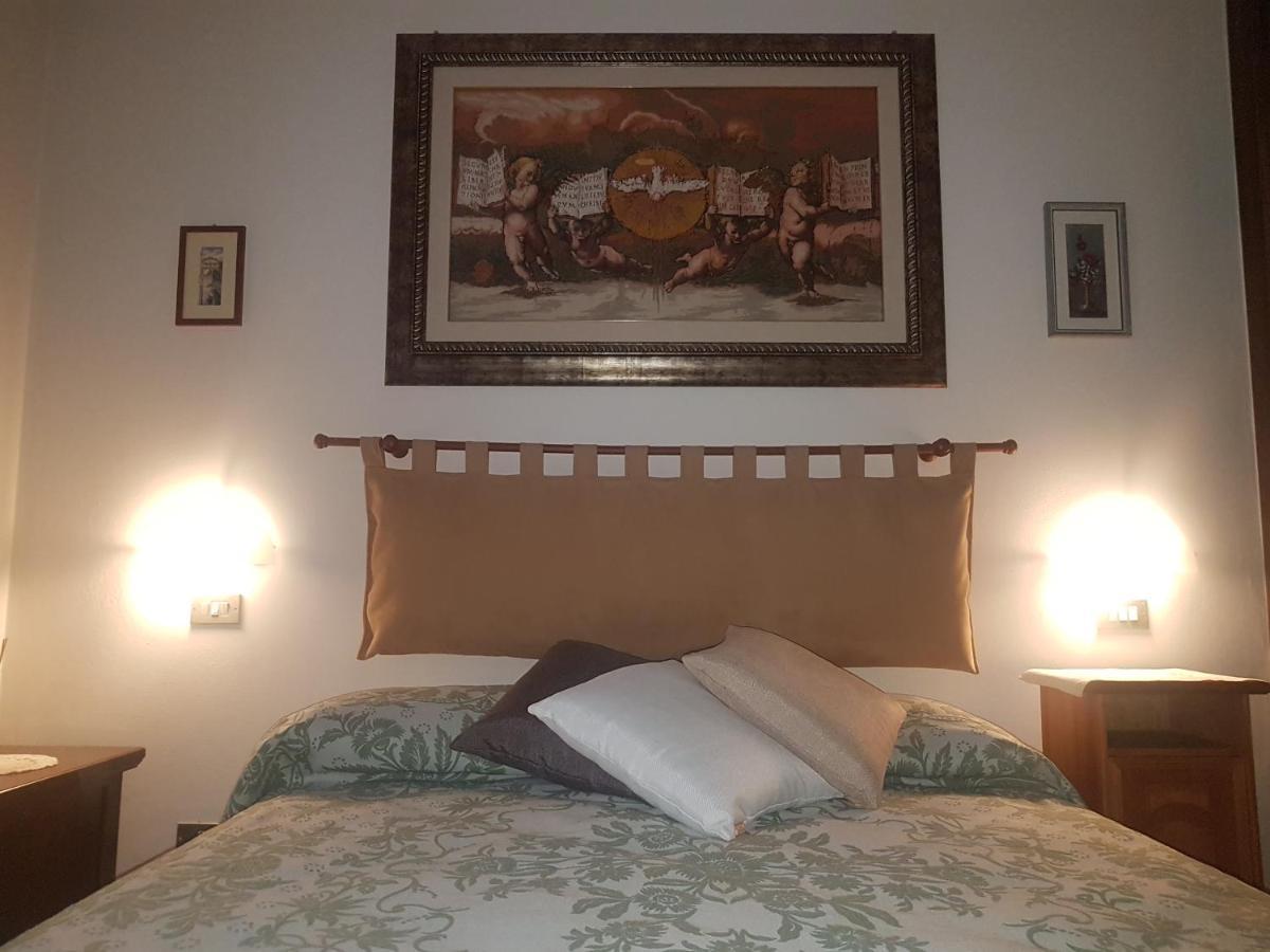 Deluxe Room,1033523357:JPEG