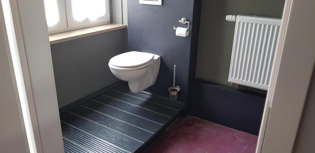 Single Room Shower