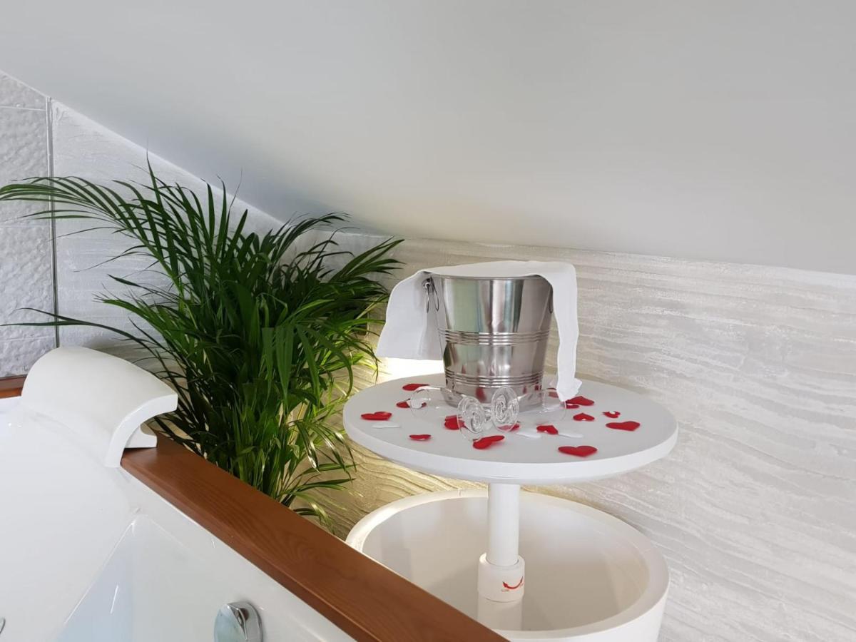 King Room Spa Bath