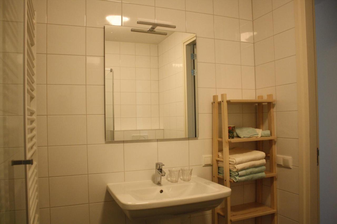 Double Room Private Bathroom,1033775369:JPEG