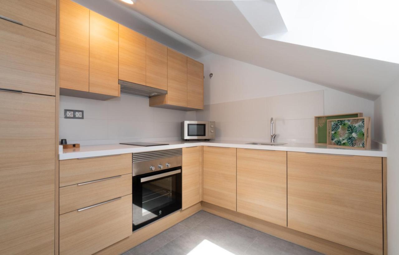 One-Bedroom Penthouse Apartment Sea View