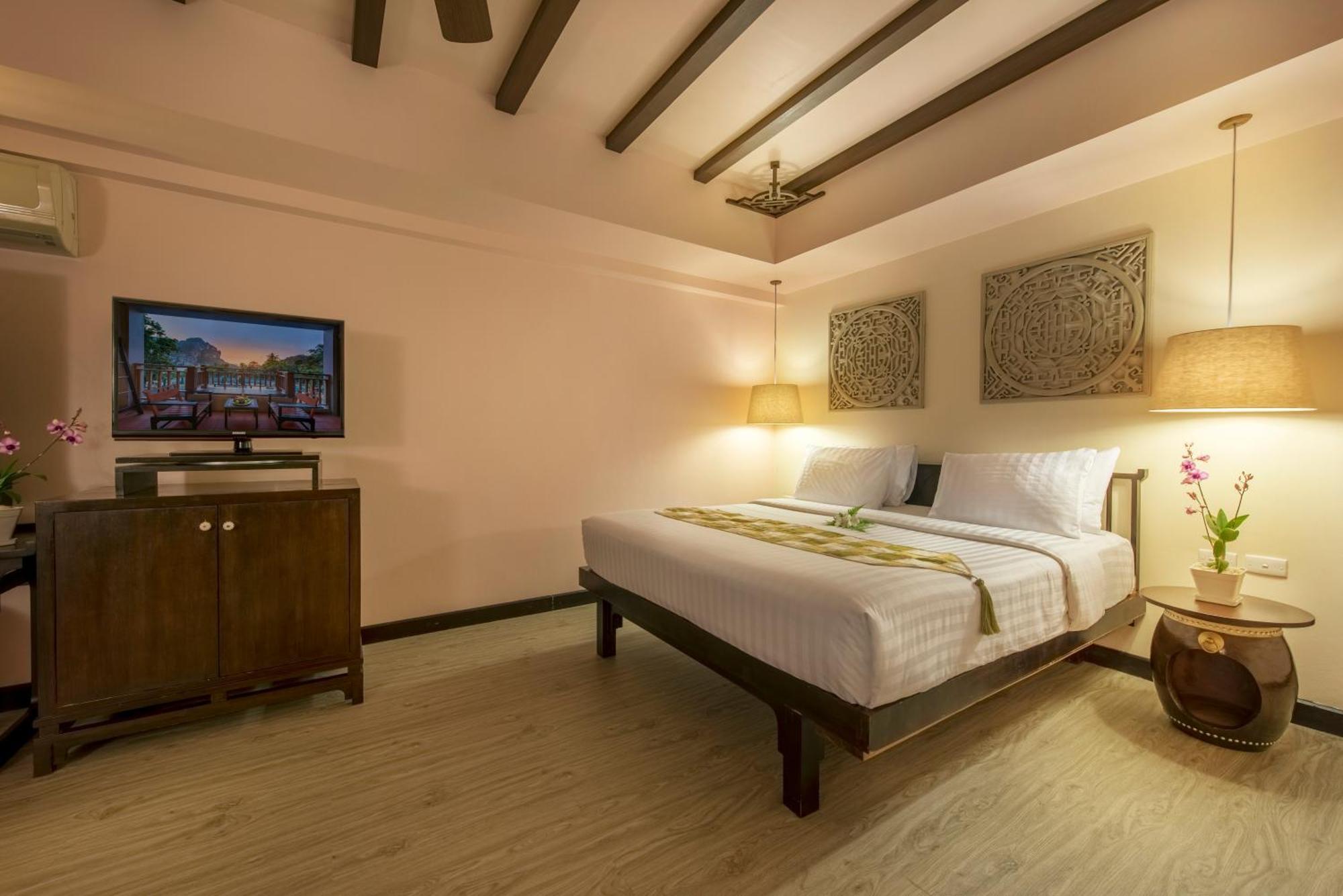 Deluxe Double or Twin Room Sea View