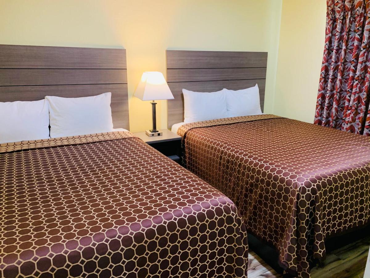 Queen Room Two Queen Beds