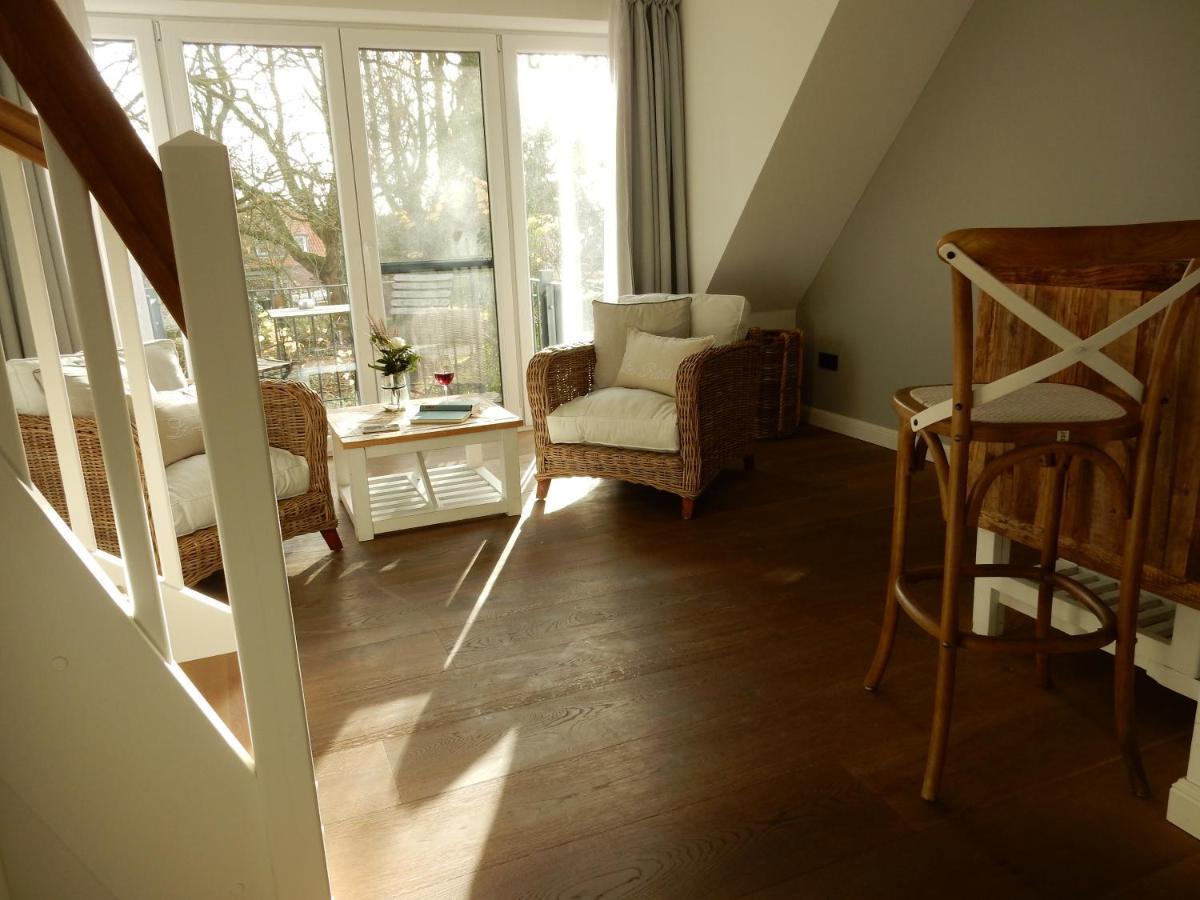 Boardinghouse Obergeschoss or Maisonette mit Balkon und Parkblick
