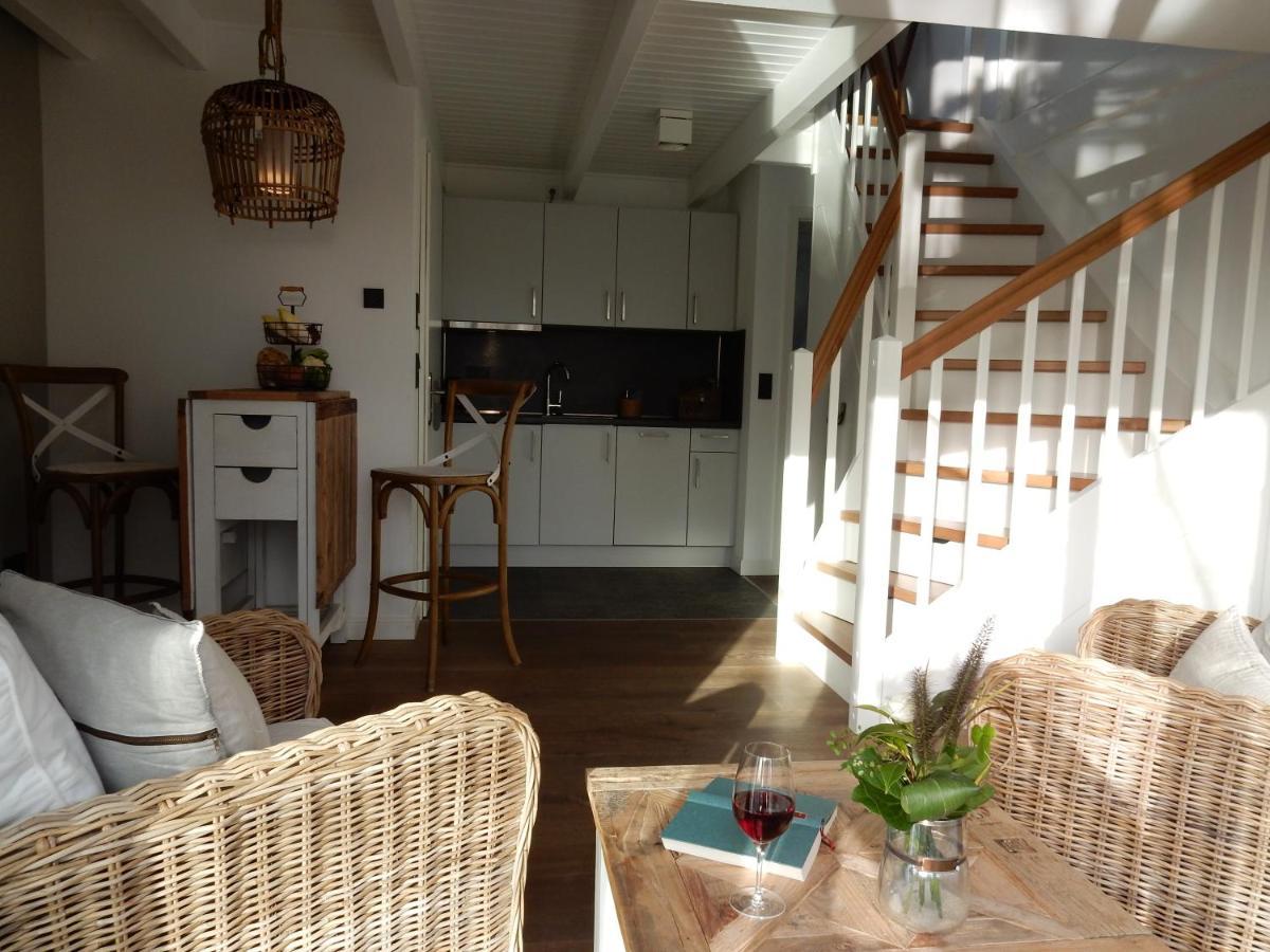 Boardinghouse Obergeschoss or Maisonette mit Balkon und Parkblick