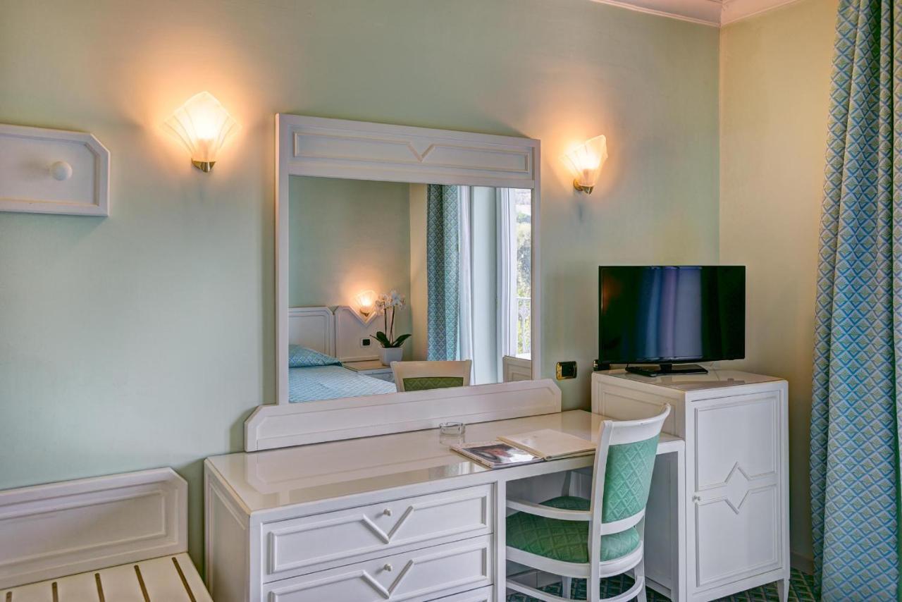 Classic Double or Twin Room with Garden View,1209395512:JPEG