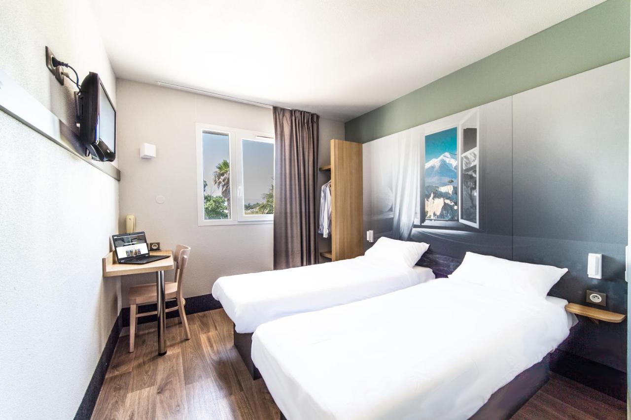 Twin Room,1676737972:JPEG