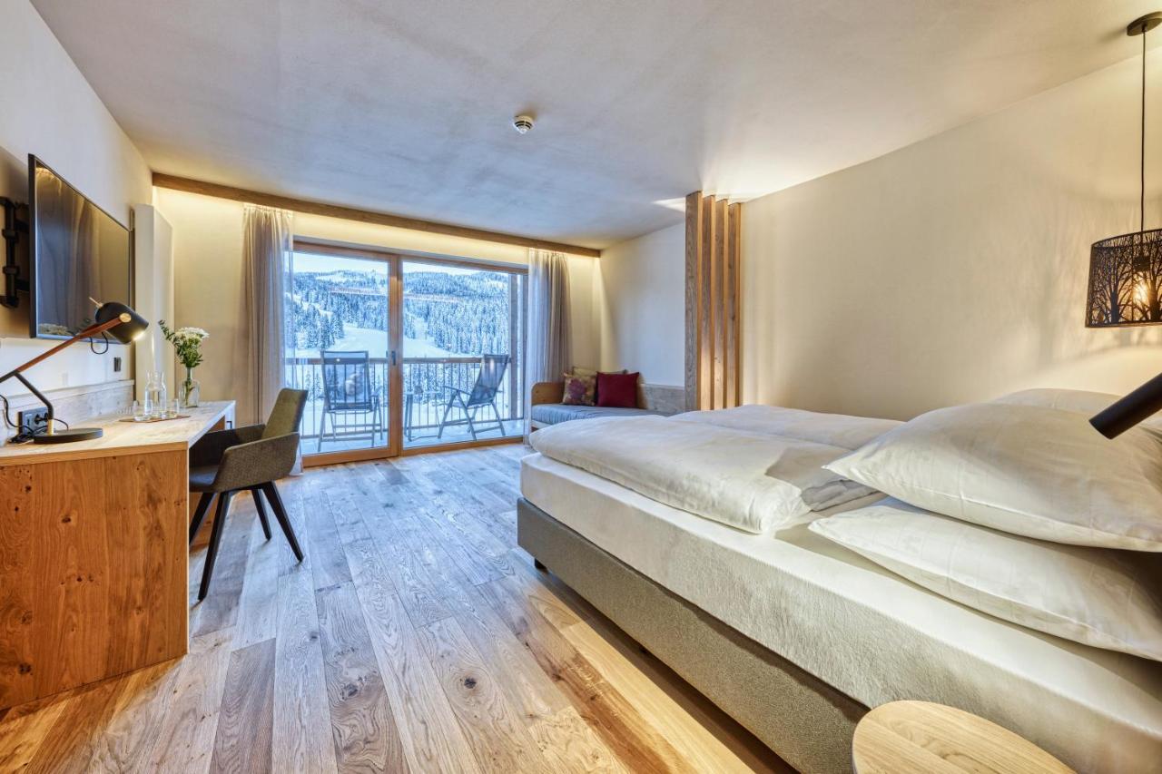 Double Room with Balcony,1038022438:JPEG