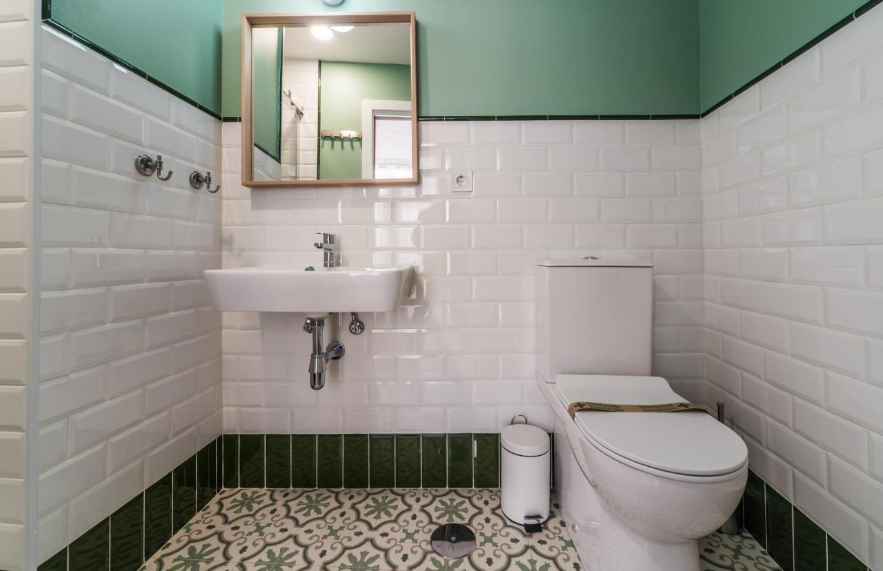 Double Room Private Bathroom