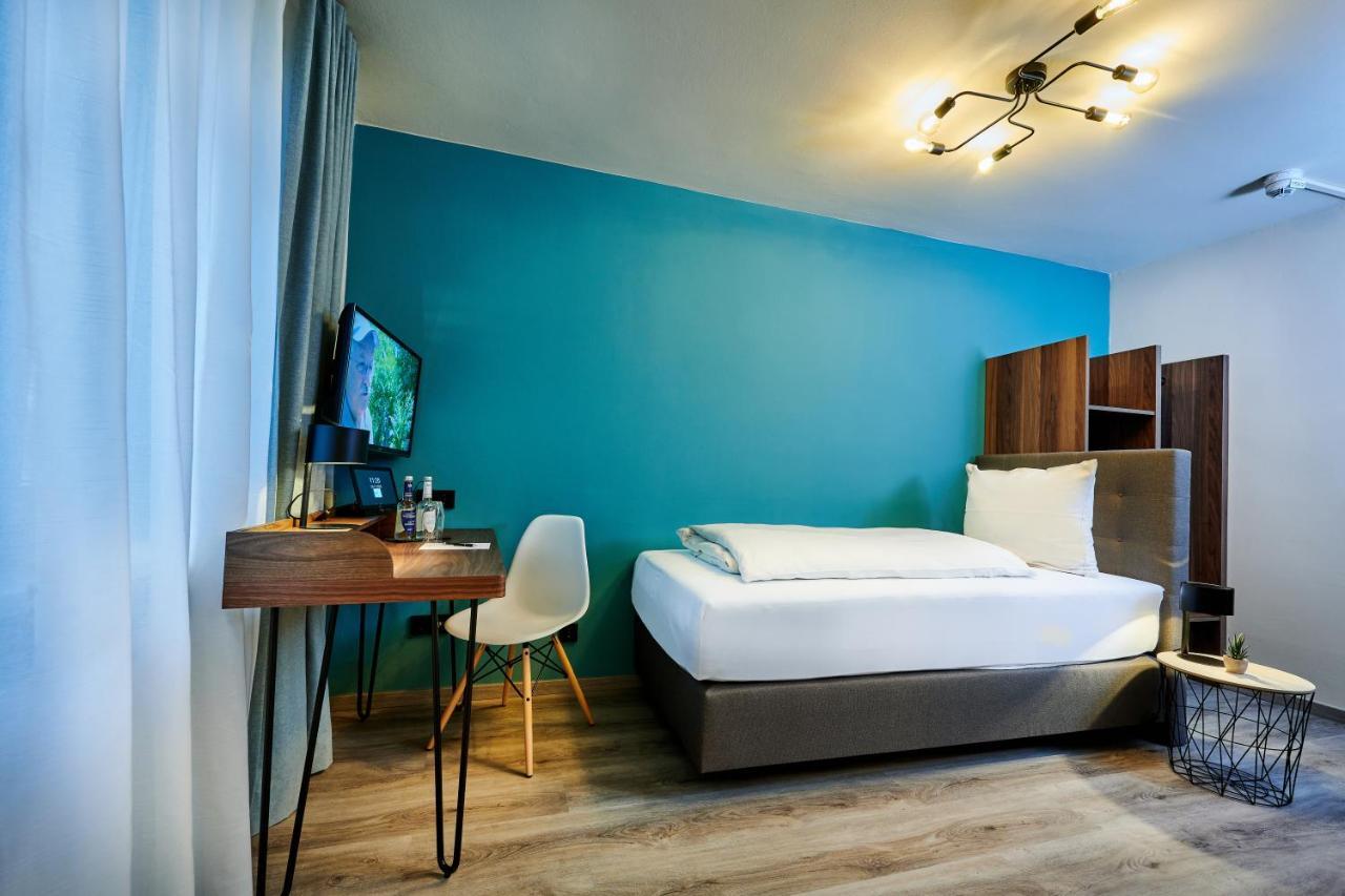Single Room,1070914966:JPEG
