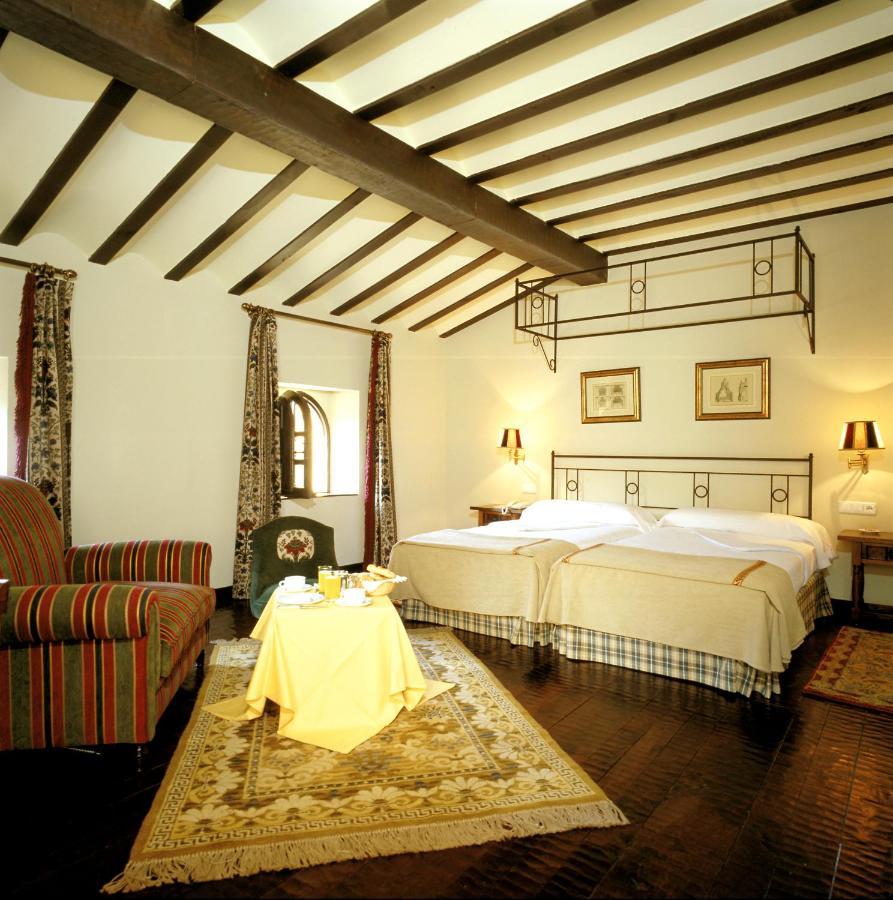 Standard Room,1088903257:JPEG