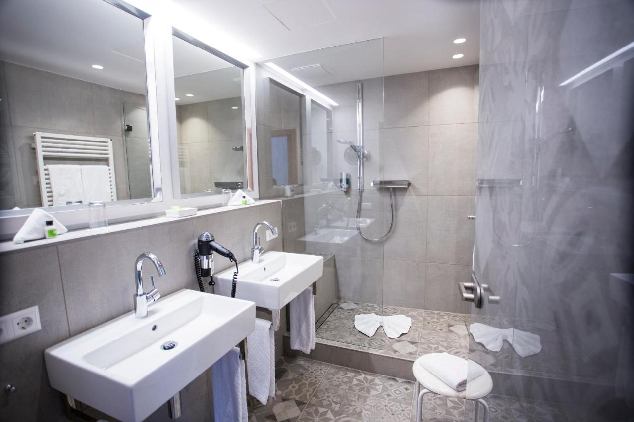 Classic Apartment,26875304:JPEG
