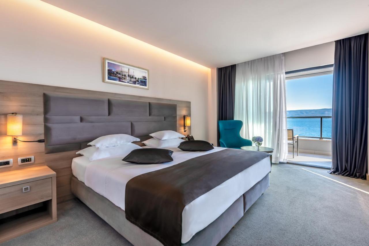 Premium Double or Twin Room Balcony Sea View