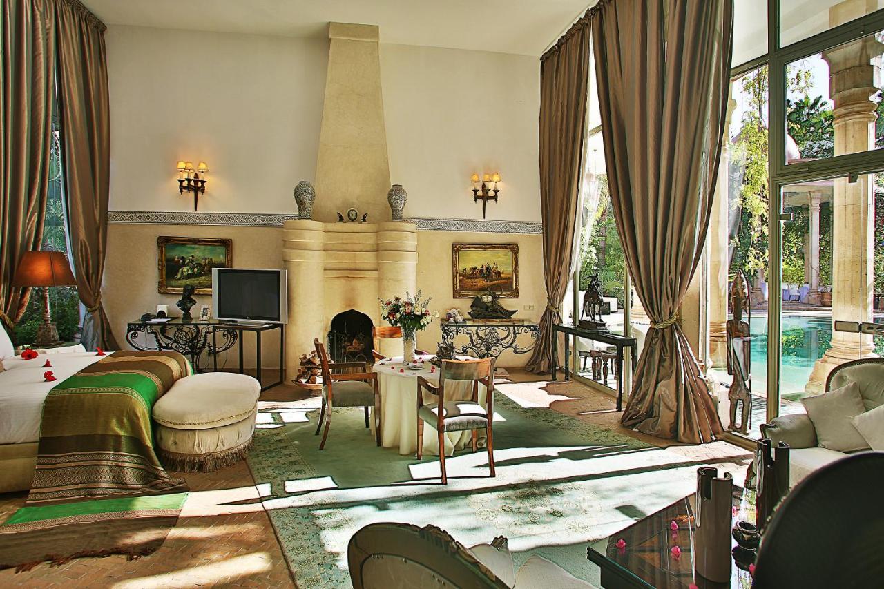 Luxury Suite,507608949:JPEG