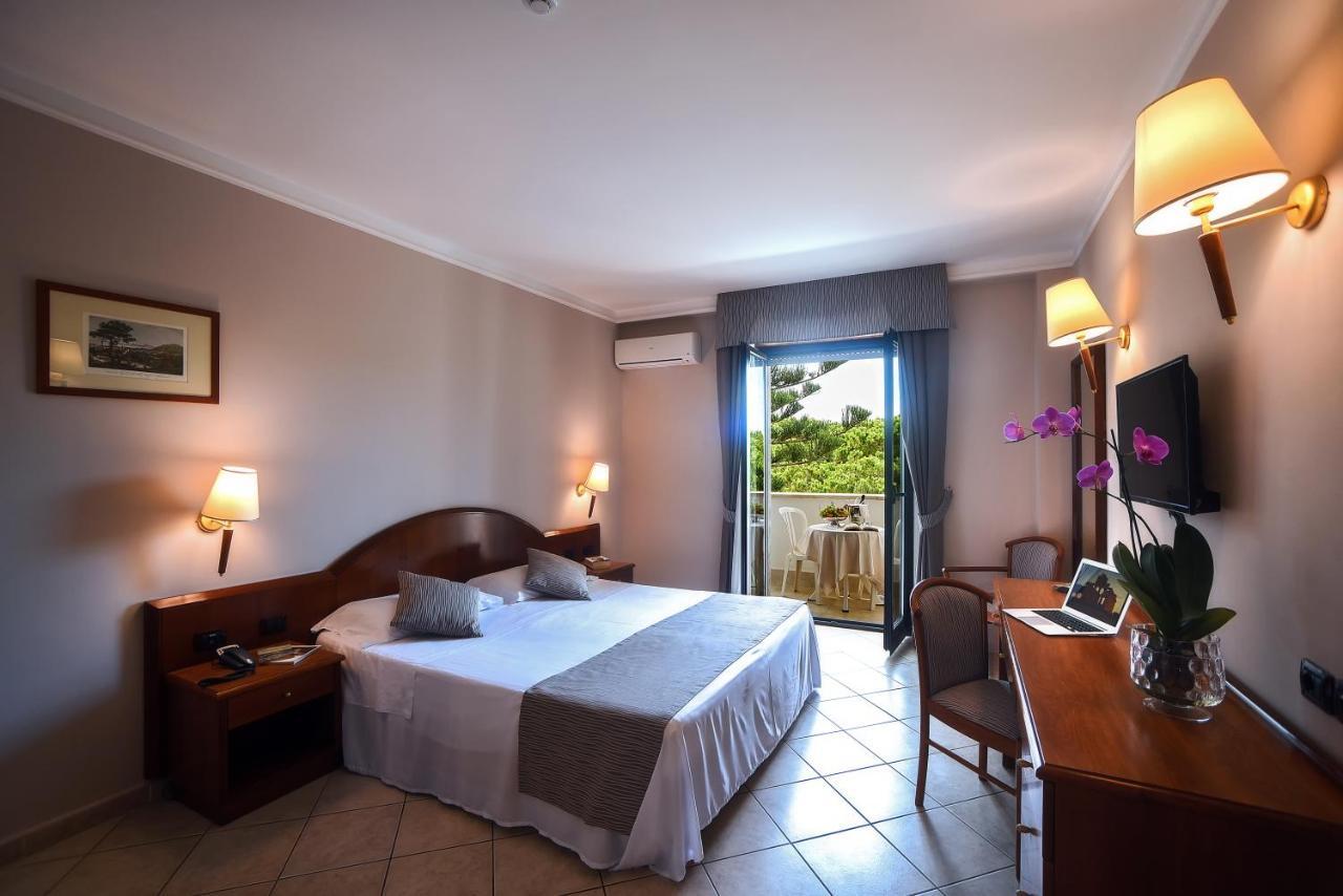 Double or Twin Room,1029297514:JPEG