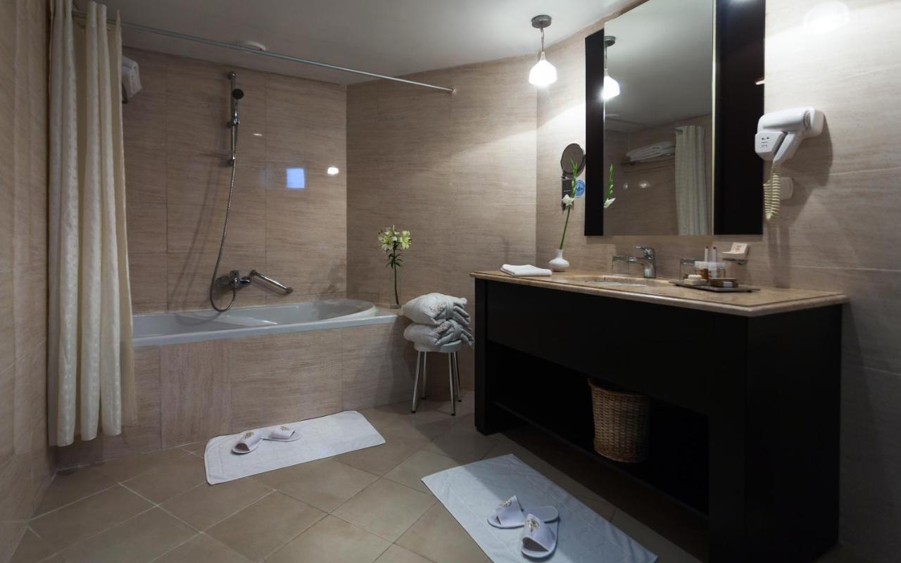 Double Room,120527739:JPEG