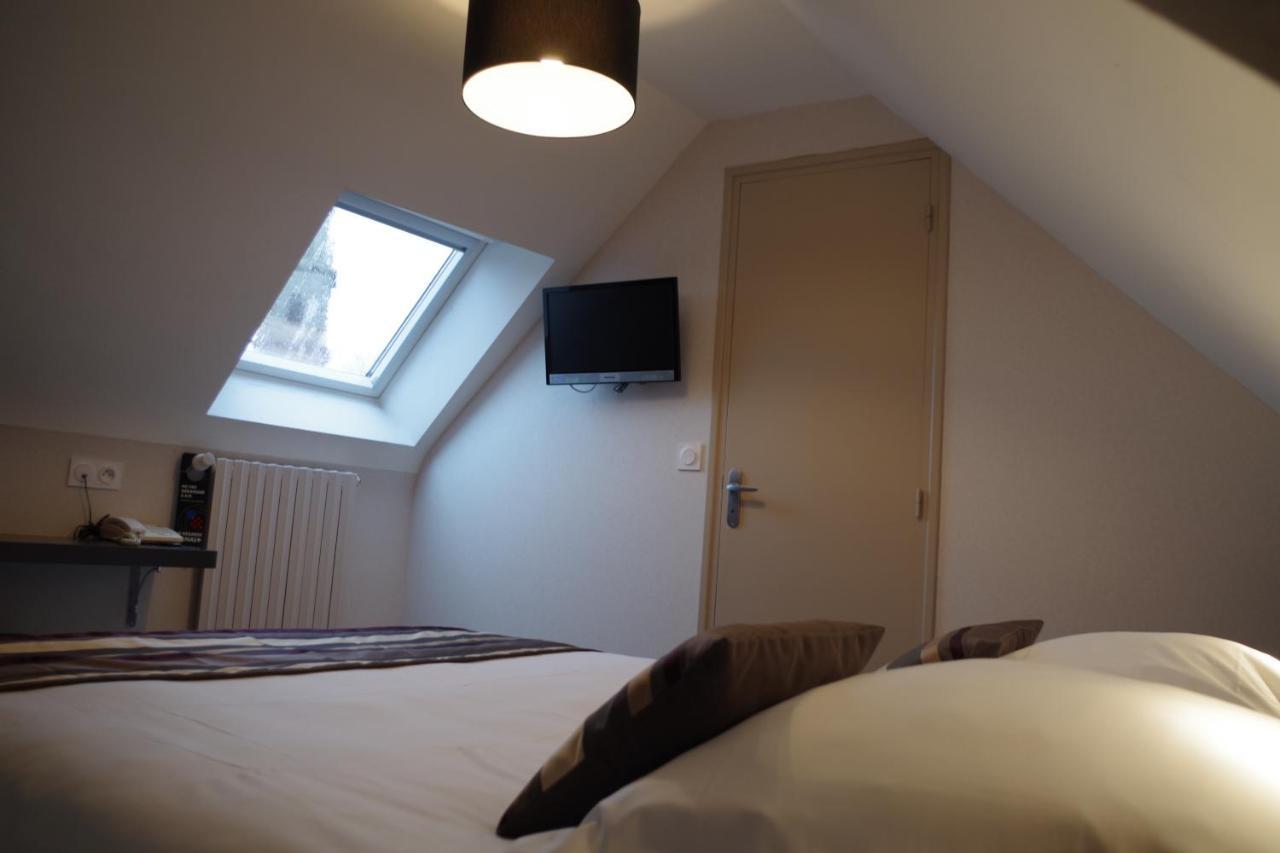 Small Double Room,1039354438:JPEG