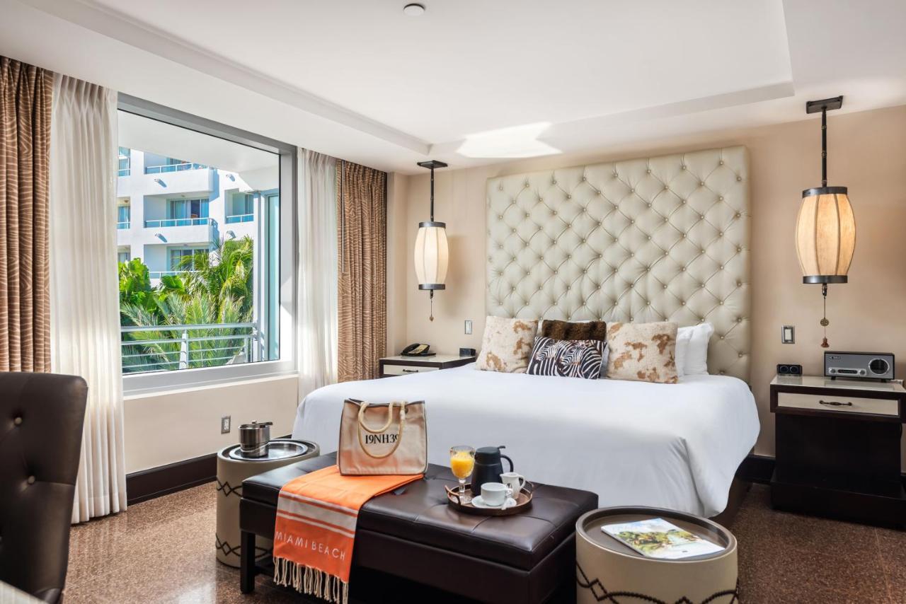 Cabana Room
