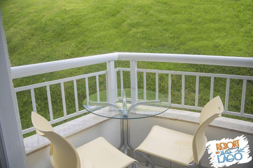 Apartment Lake View,1039688758:JPEG