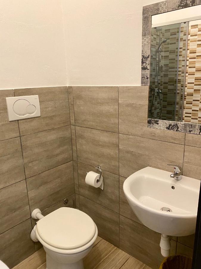 Double Room Private Bathroom,1249593154:JPEG
