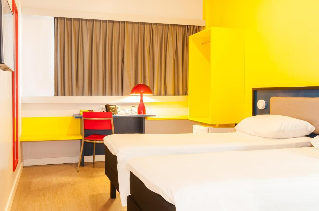 Apartment Two Single Beds